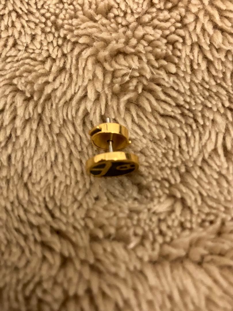 レア　HERMES エルメス　ピアス　片耳　ブラック　ゴールド