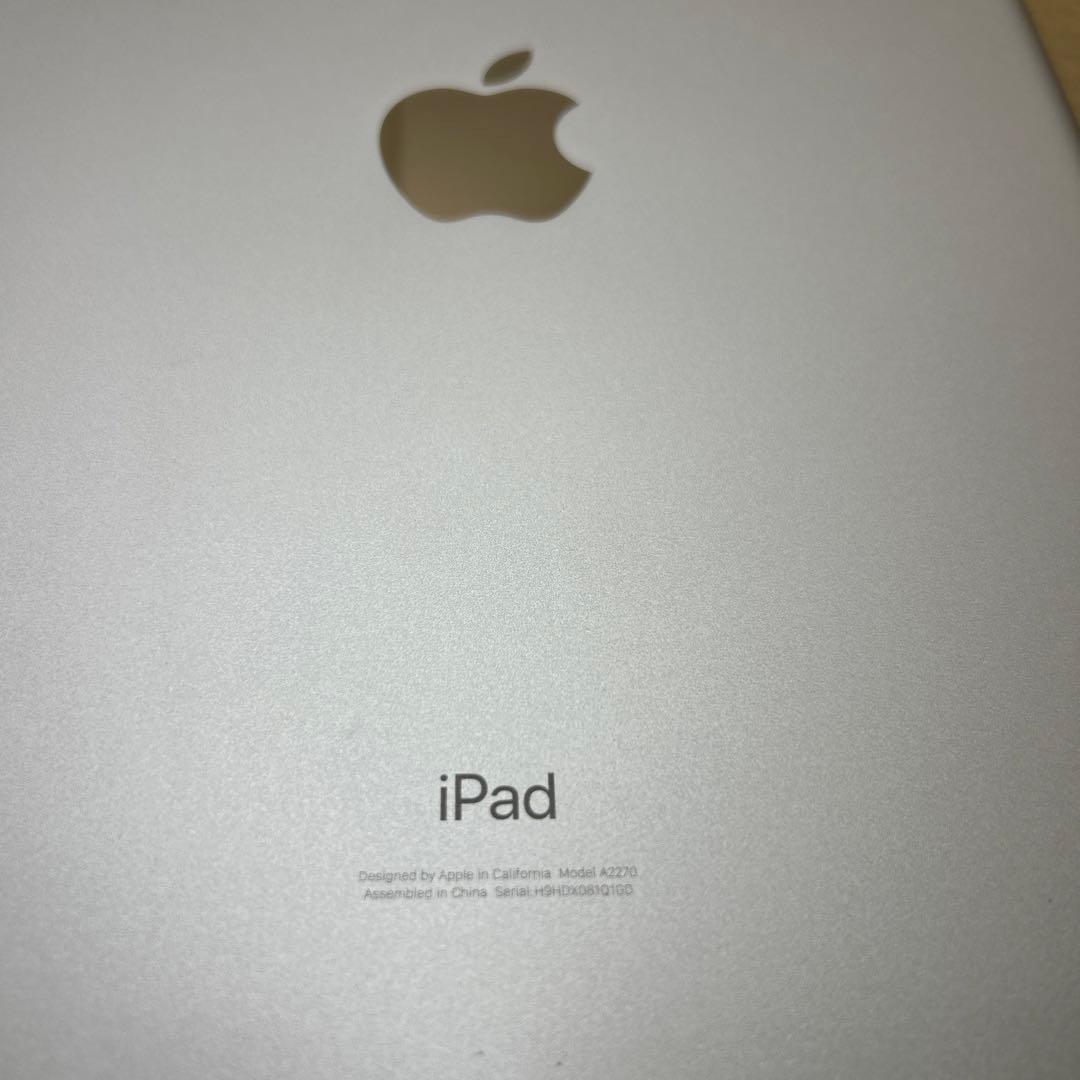 Apple iPad (第８世代) Wi-Fi 32GB シルバー
