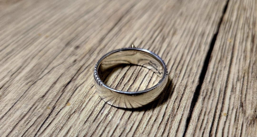 マテリタ　ブリタニア　リング　K18刻印