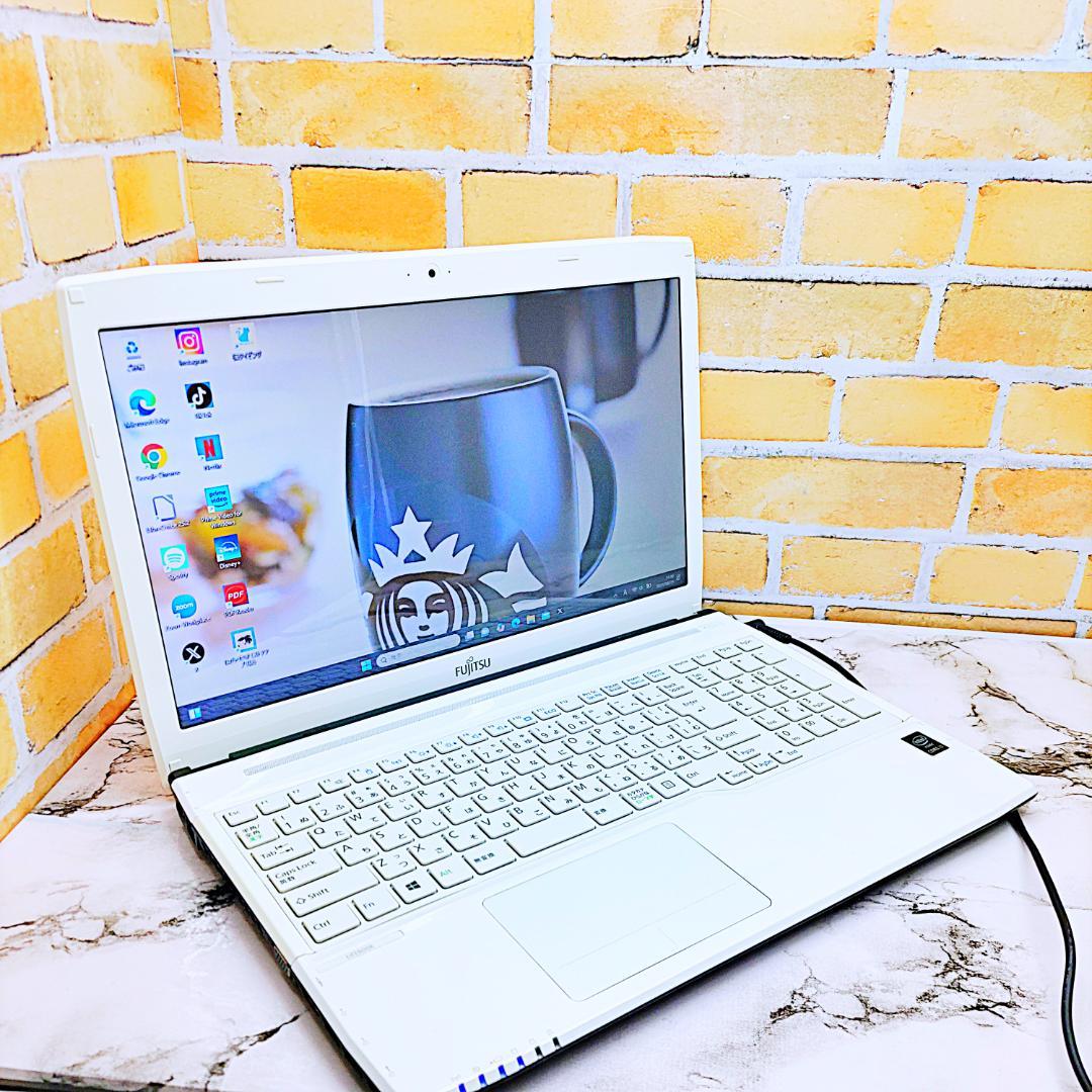 美品ノートパソコン❤️爆速SSD❤️メモリ８G✨最強Core-i7☘️ハイスぺ✨