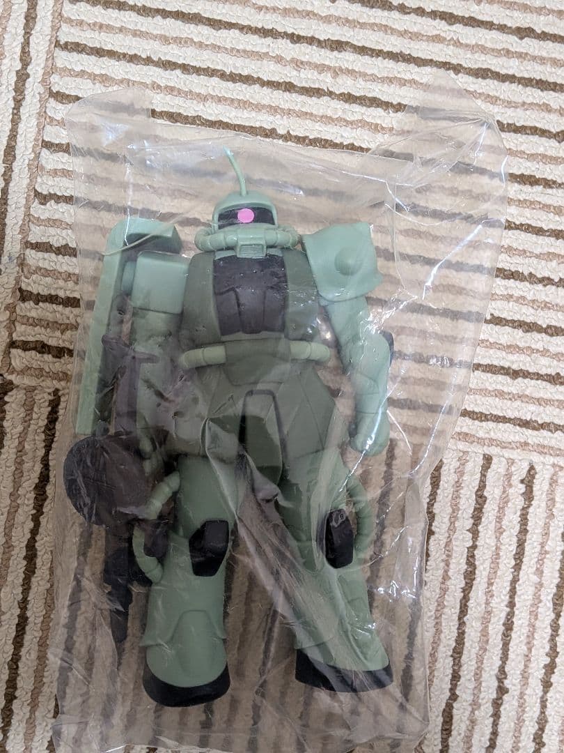 ソフビスーツDXガンダム　量産型ザク　指揮官ザク