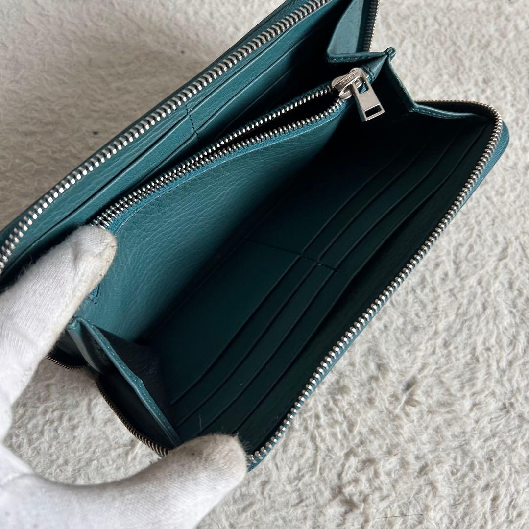 美品✨トムフォード 長財布 ラウンドファスナー シボ革 ロゴ ターコイズグリーン
