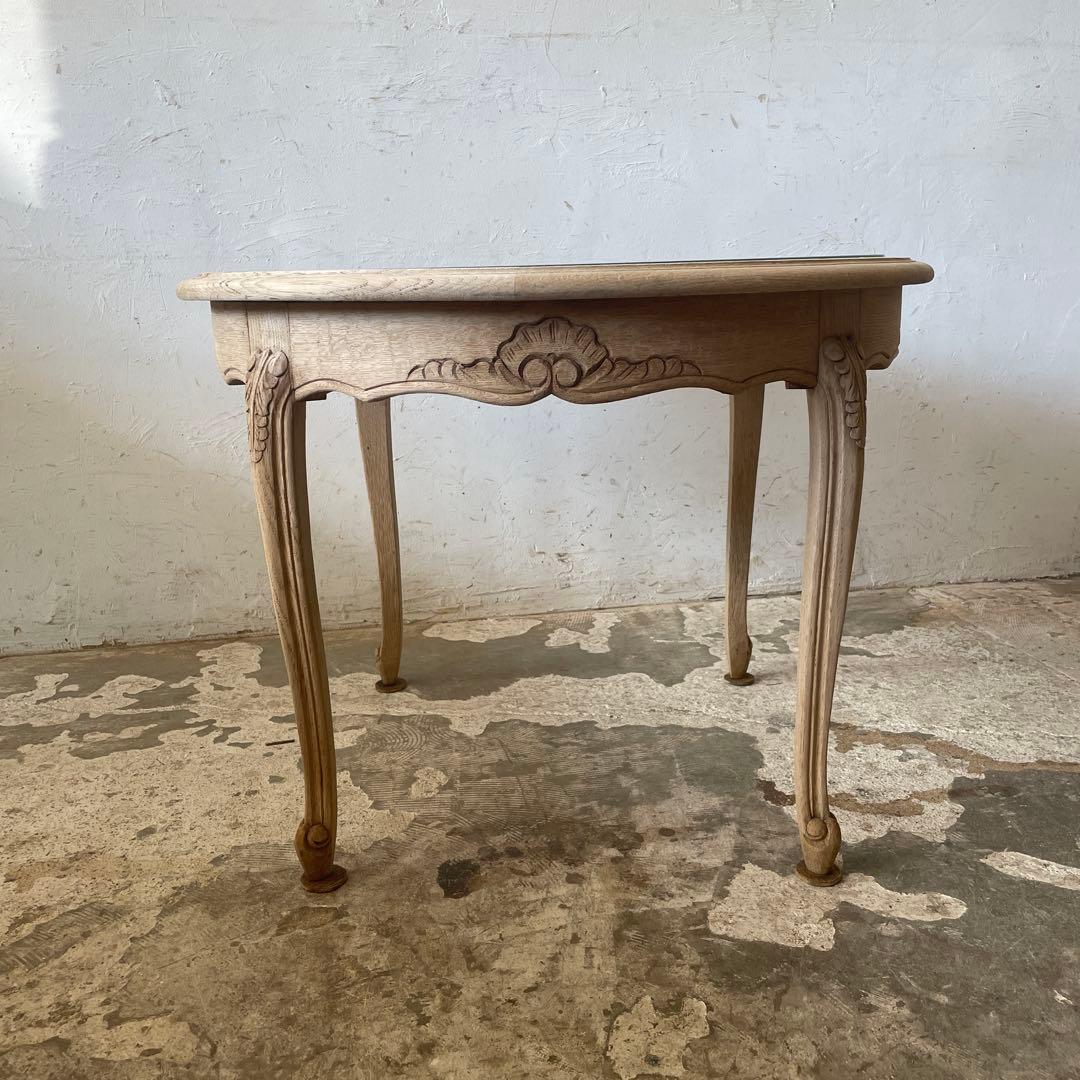 年末・年始SALE ビンテージ　ガラスラウンドコーヒーテーブル　猫脚　剥離