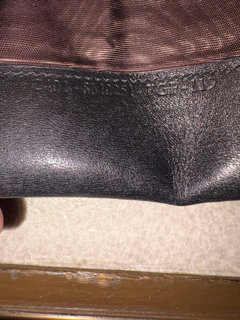 FENDI ブラック 長財布 箱付き