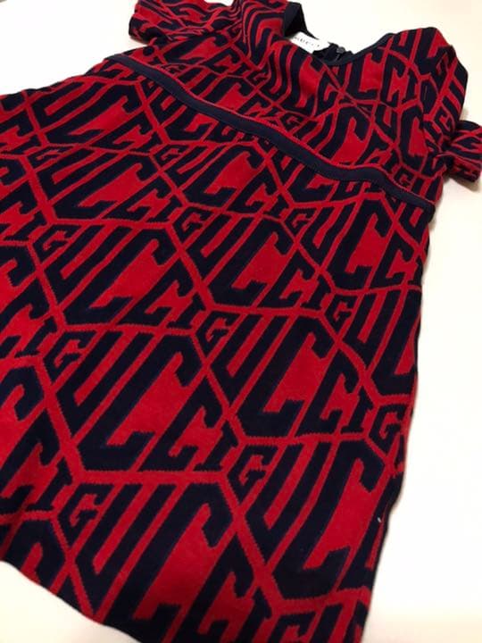 GUCCI キッズ　赤　ワンピース　ロゴ　36m 約90cm グッチ　フォーマル