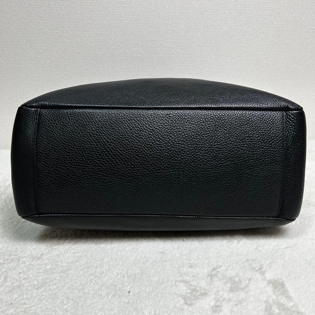 極美品　FURLA リバーシブル仕様　A4収納可　シボ革　トートバッグ　黒