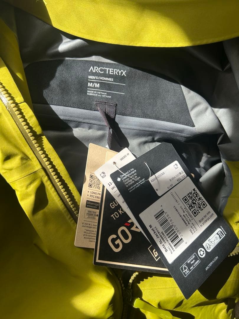 新品今期 BEAMS x ARC’TERYX Beta SL Jacket M