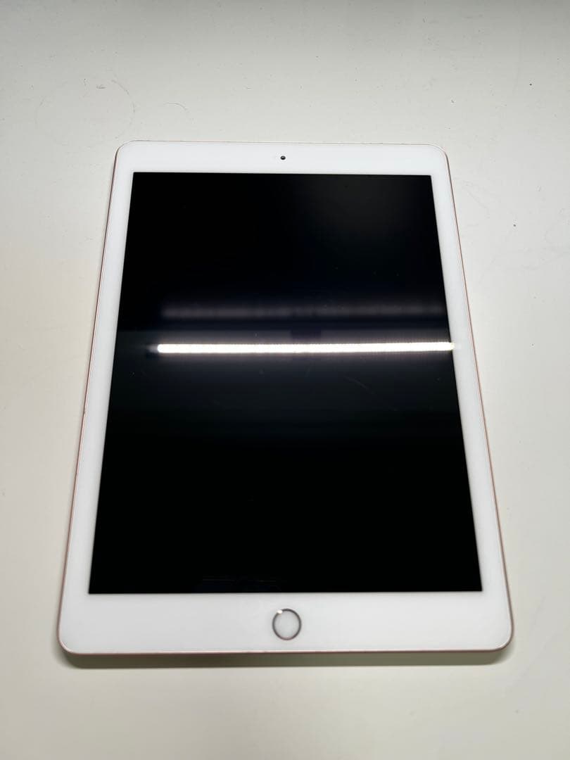 Apple iPad 第6世代　ゴールド 32gb 本体