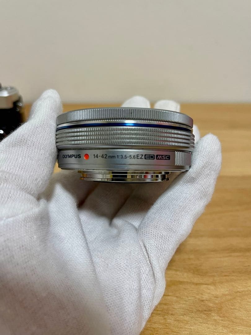 OLYMPUS OM-D E-M10MarkII EZWズームキット単焦点レンズ