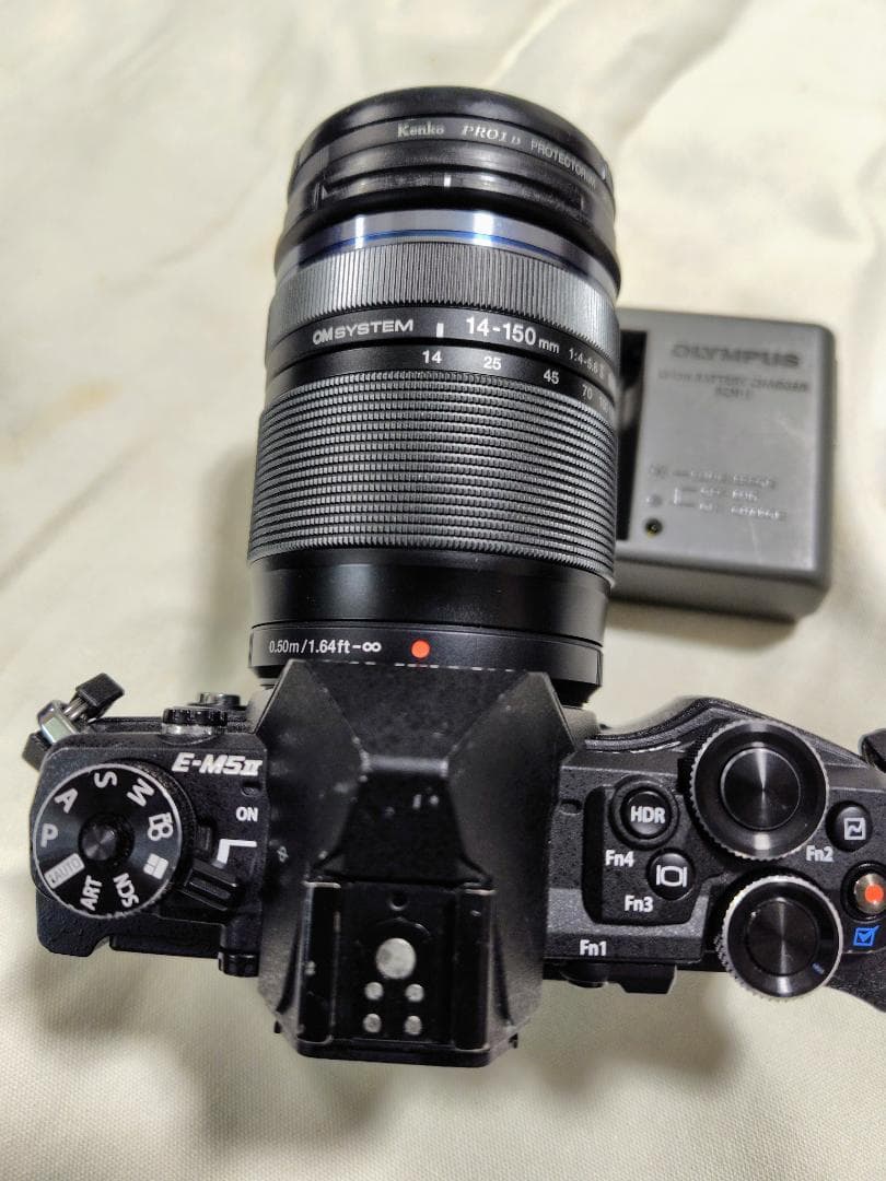 OM-D E-M5 MarkII ダブルレンズ　防塵・防滴でアウトドアに最適