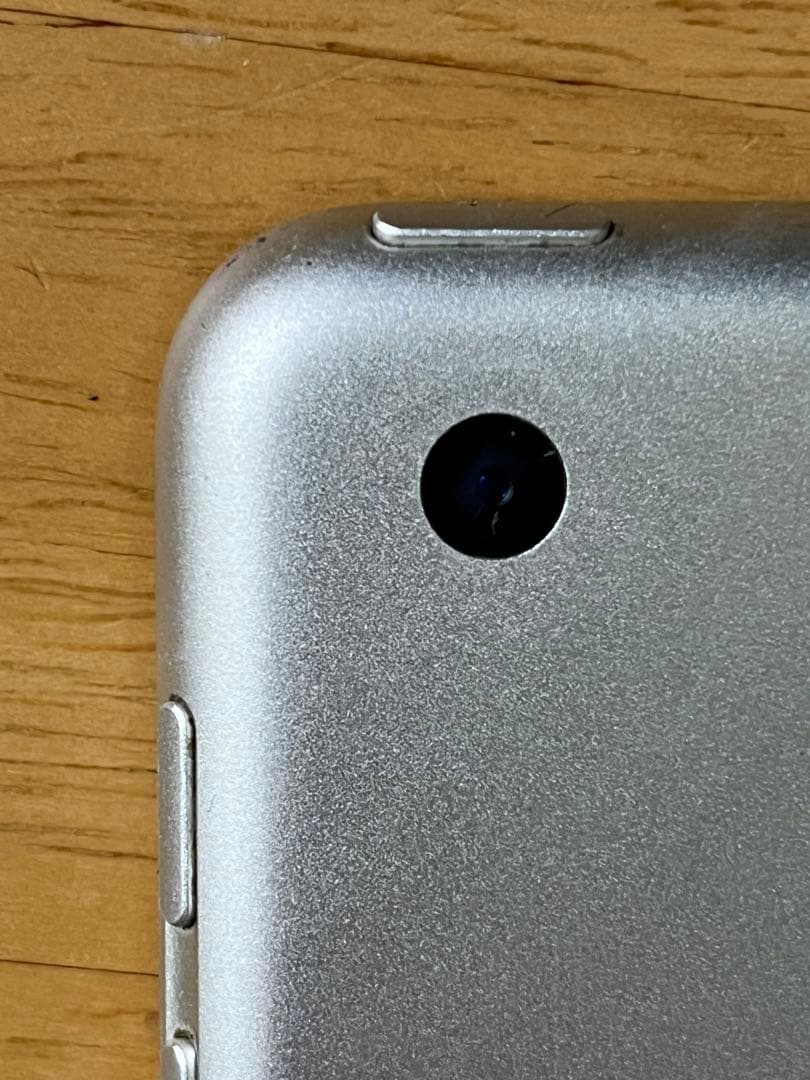 Apple iPad (第6世代) 32GB シルバー Wi-Fiモデル