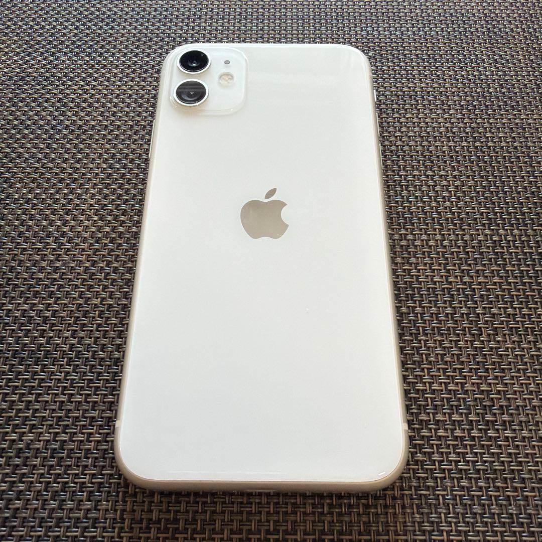 [美品]Apple iPhone 11 ホワイト 本体　SIMフリー