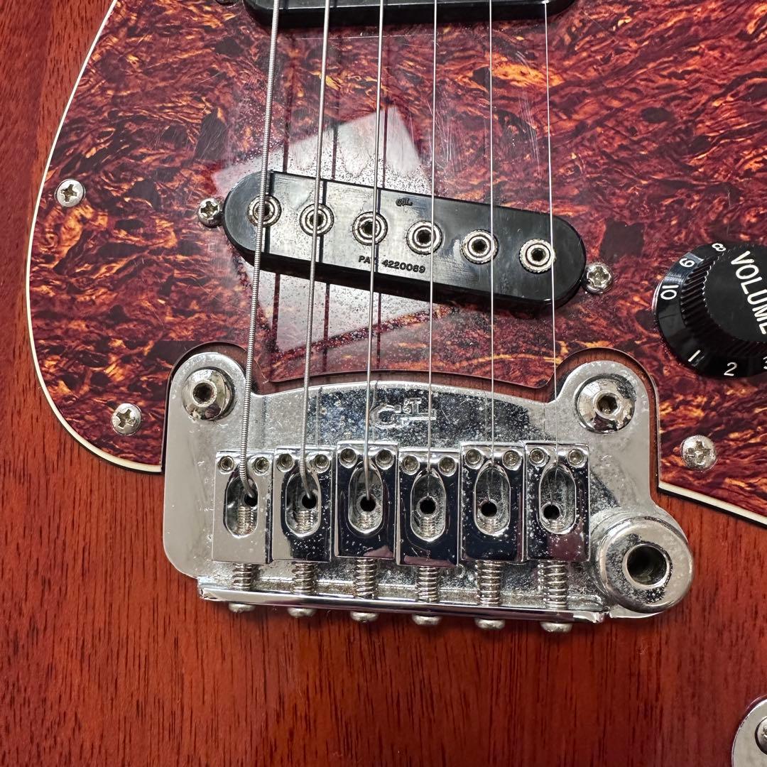 n*o様 G&L S-500 tribute series チェリーレッド スト