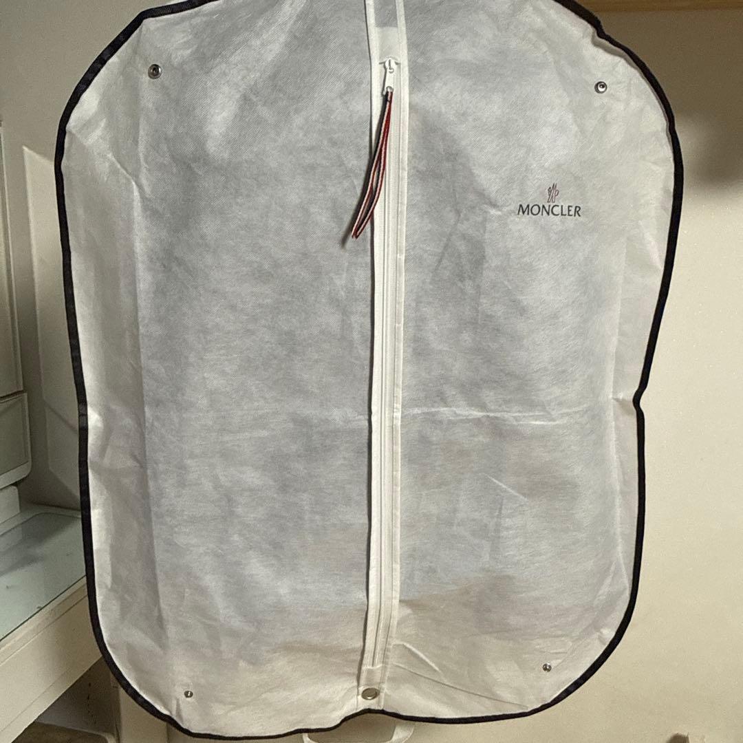 美品⭐︎MONCLER GUERY サイズ02