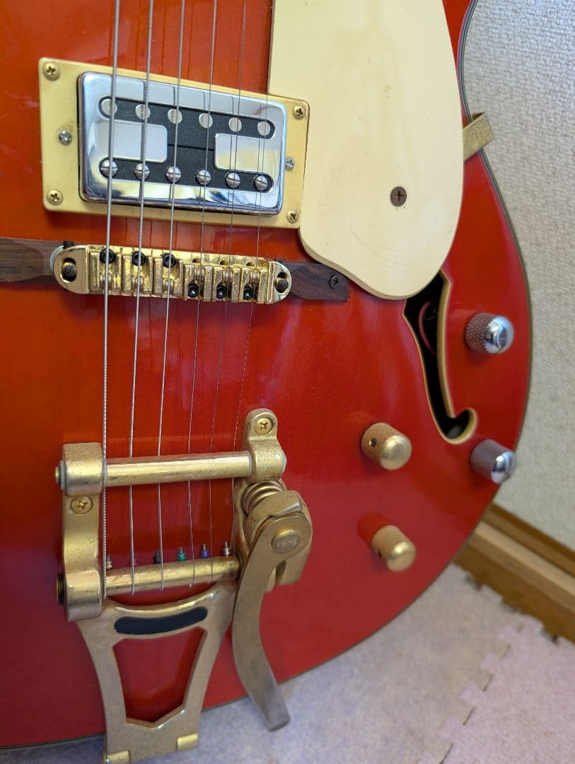 Historyフルアコエレキギター