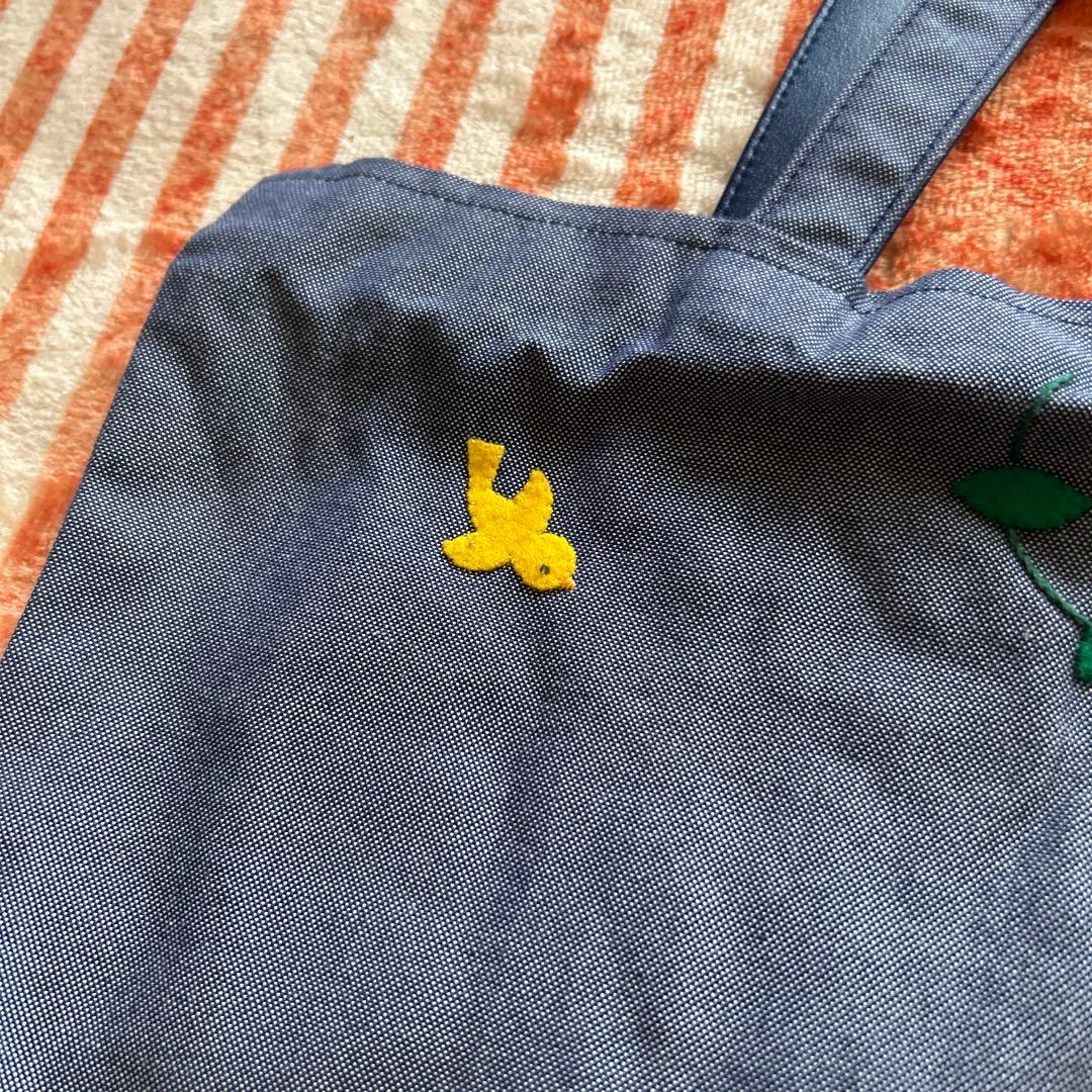 familiar刺繍デザインのトートバッグ