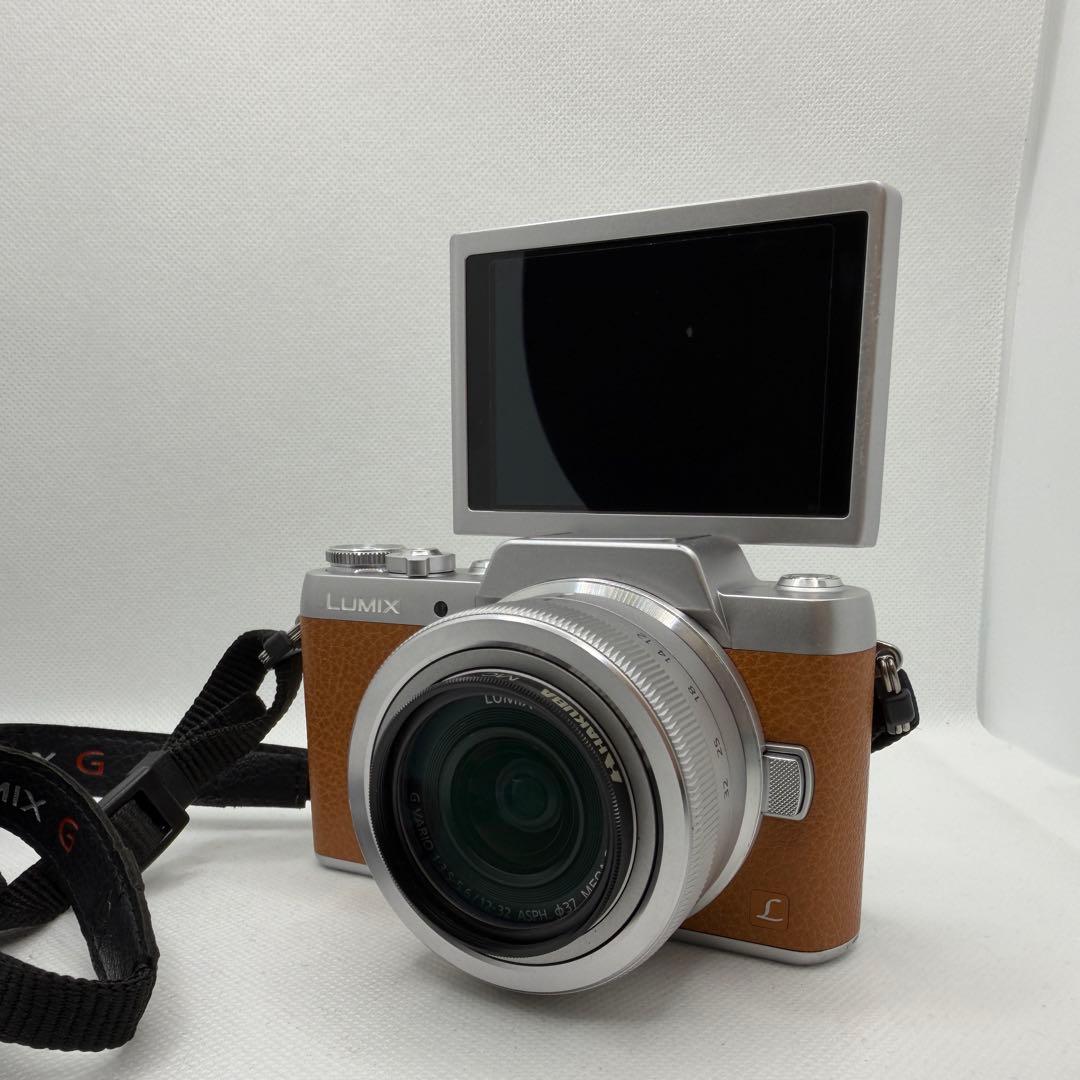 LUMIX ミラーレス一眼カメラ 25-100mmレンズ付き DMC-GF7