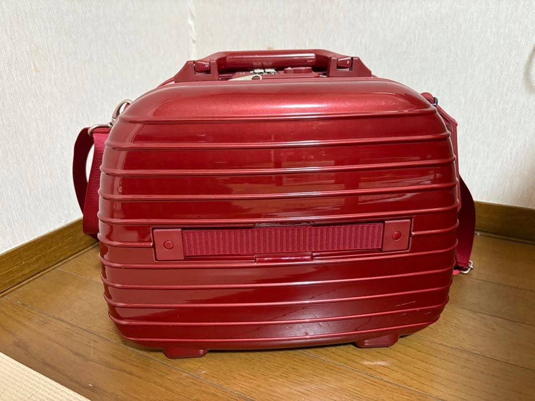 赤いストライプボストンバッグ