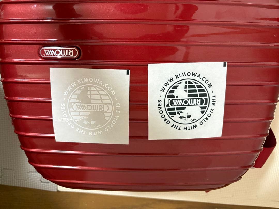 赤いストライプボストンバッグ