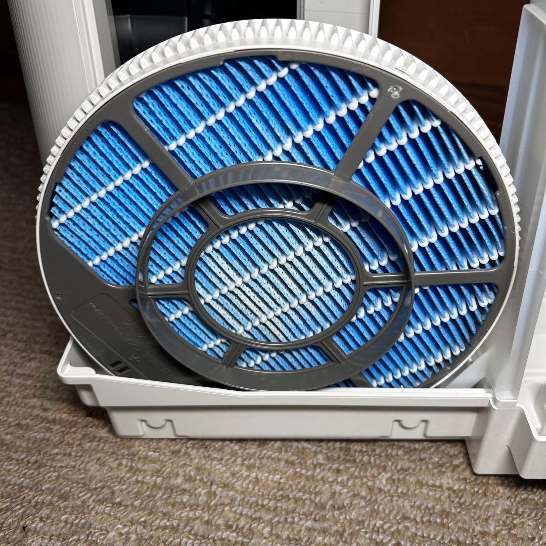 シャープ 加湿 空気清浄機 プラズマクラスター 7000 23畳KC-N50-W