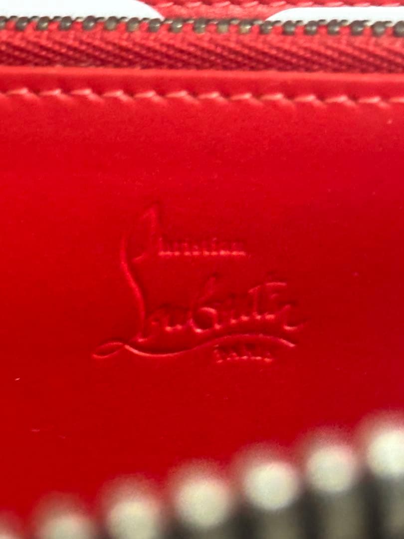 美品！Christian Louboutin パネトーネ　長財布