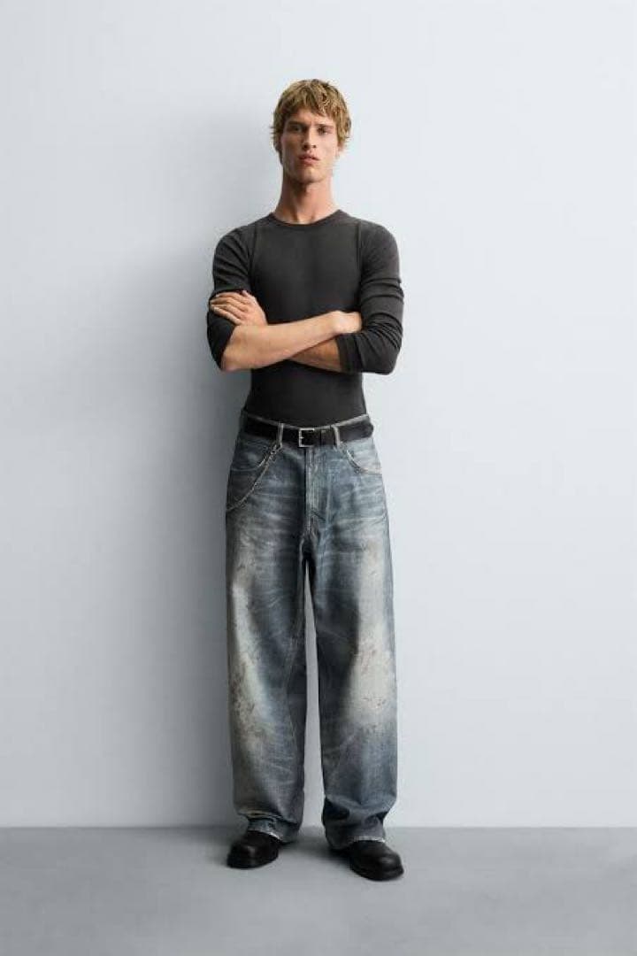 (完売商品)ZARA プリントバギーデニムパンツ　size40