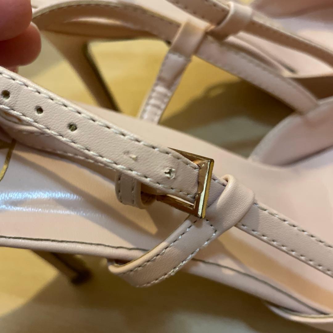 k*5様 ヴァレンティノ　パンプス　ヒール　Vロゴ　ベージュ　ピンク　25.0