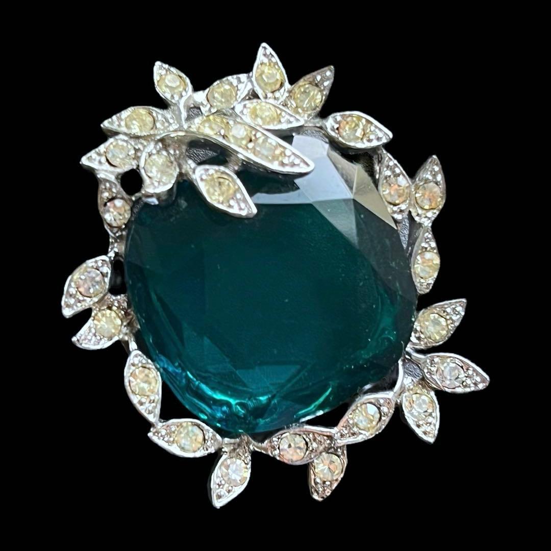 サラコベントリー☆Holiday Ice☆ビッググリーンウランガラスブローチ