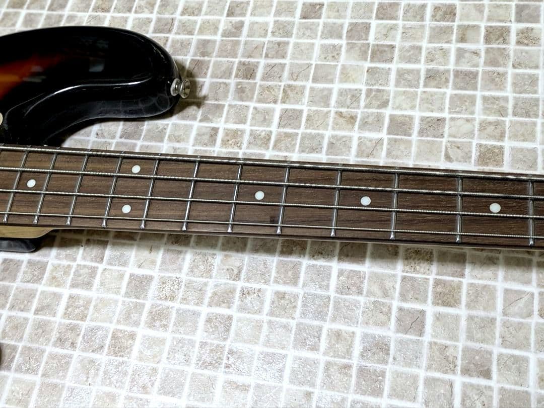 r*n様 BUSKERS バスカーズ ベース エレキベース サンバースト ジャズ