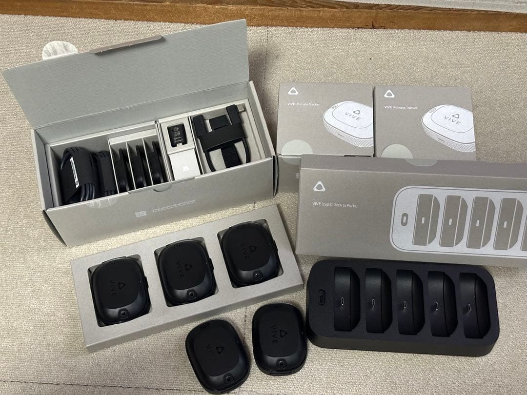 VIVE トラッカー（Ultimate） 5点 ＋専用充電ドック+ベルトセット