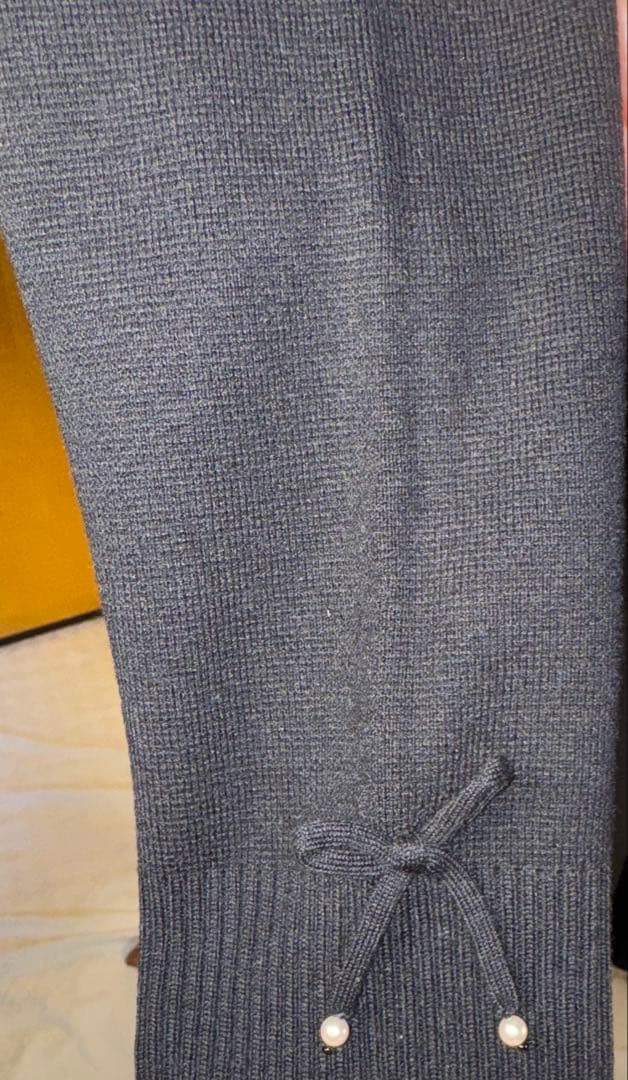 【スーパービューティ】新品タグ付き定価22,000円ビジューニットワンピース42