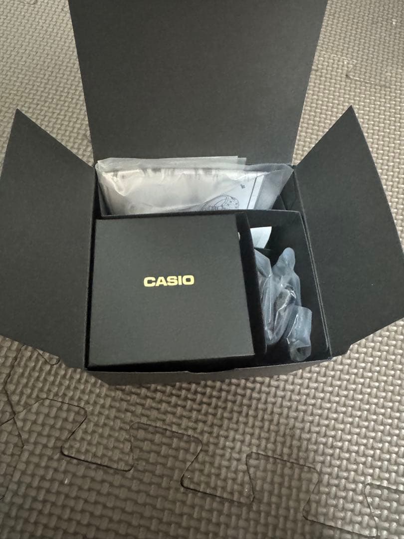 【新品】CASIO リングウォッチ CRW-001-1JR