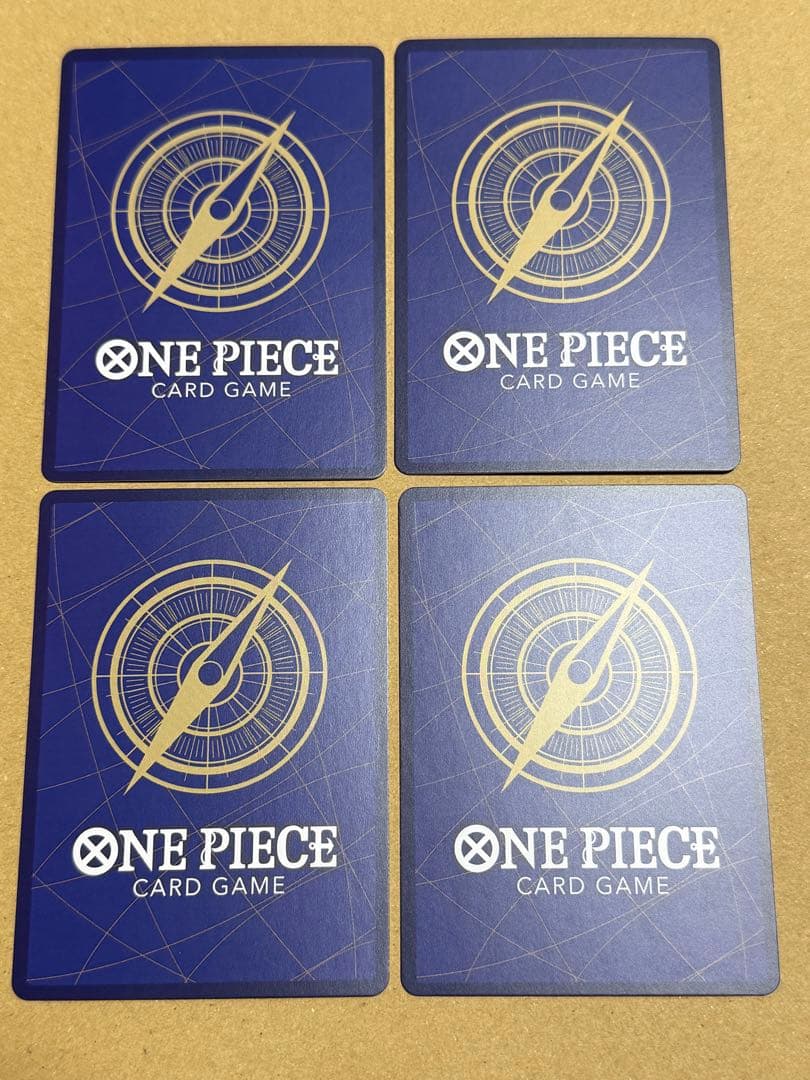ワンピースカード　最強の三兄弟パック　ルフィ　4枚