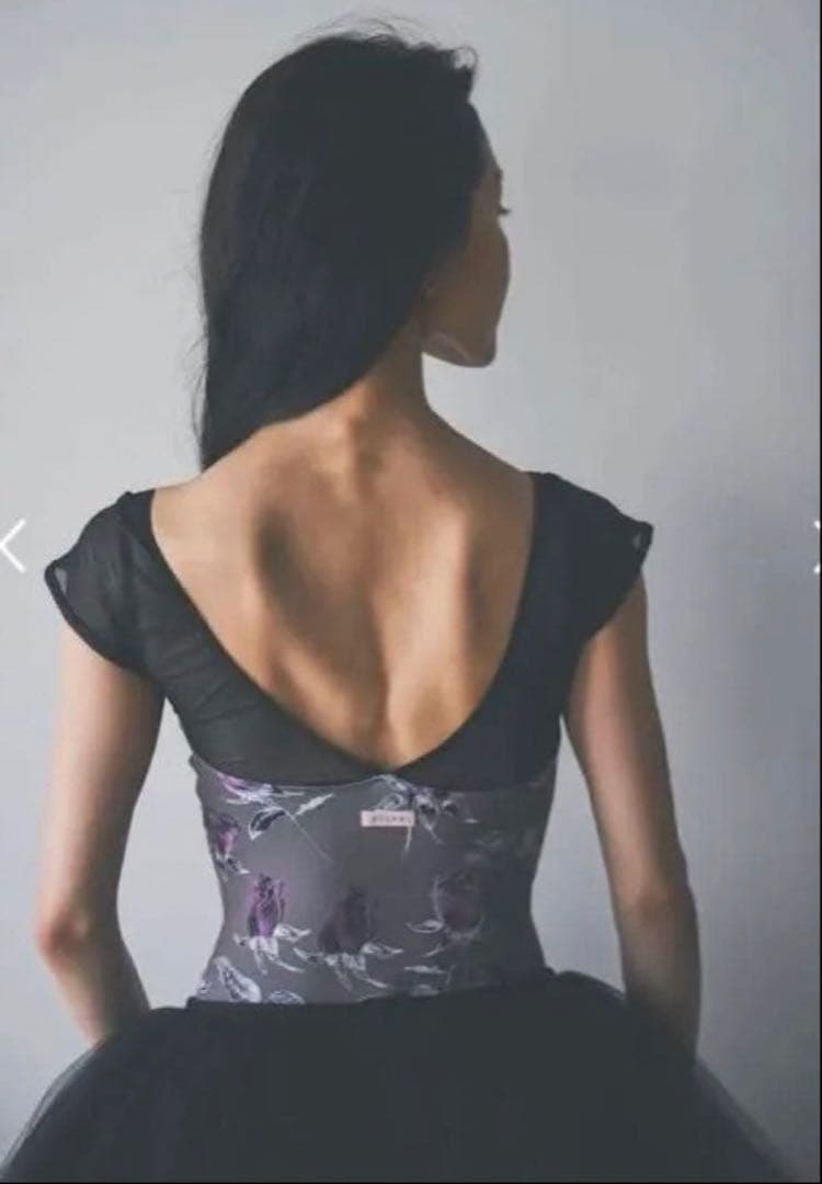 新作完売Stinaバレエレオタード Mサイズ