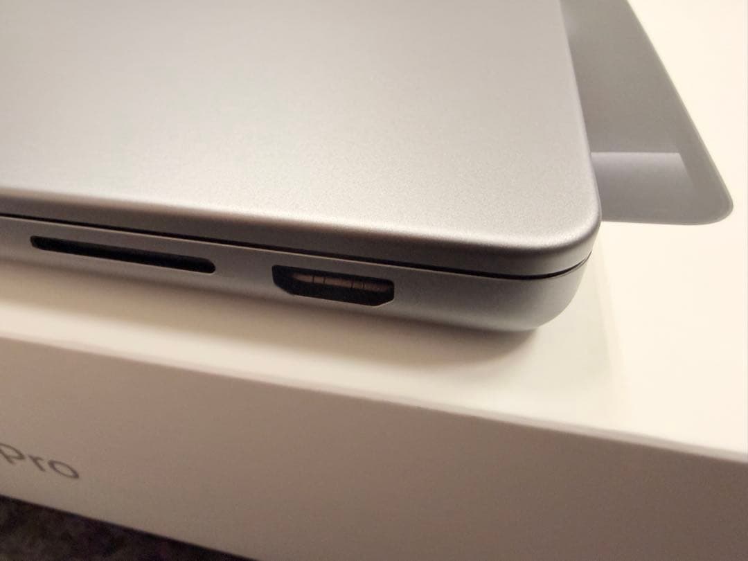 MacBookPro M3 14in 8GB 512 bat100% 充3回超美