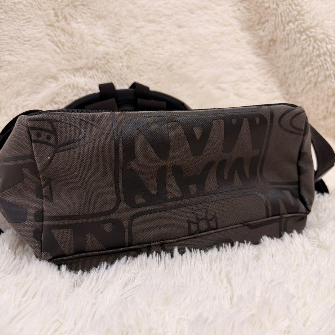 ✨現行 Vivienne Westwood リュック 総柄 VWH125 大容量