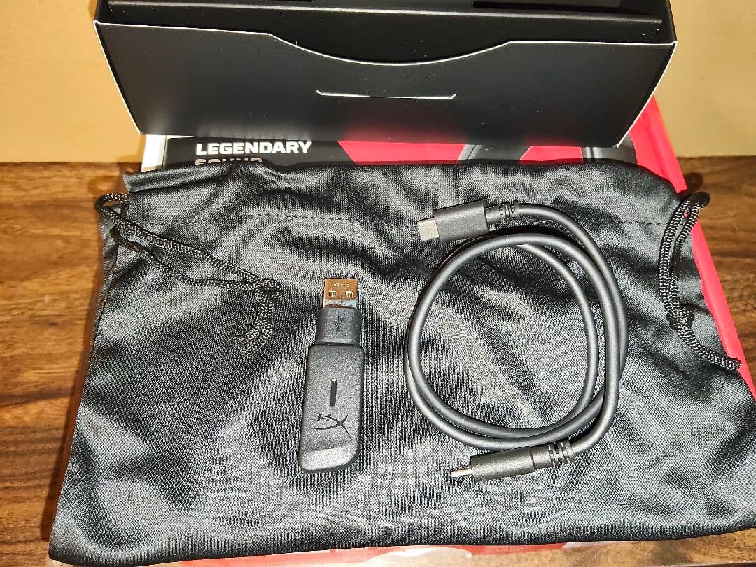 【開封美品】HyperX Cloud III S　ワイヤレスヘッドセット