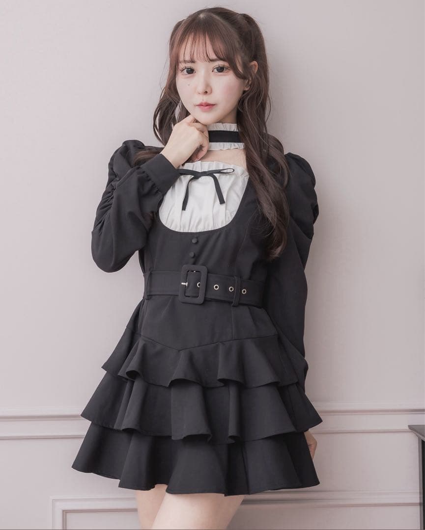 pium ピウム チョーカーフリルティアードワンピース　ブラック