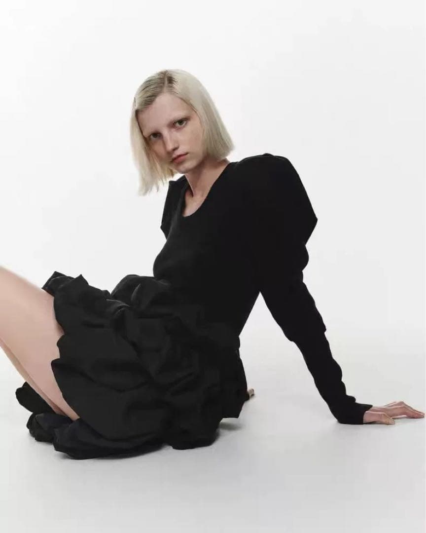 タグ付き新品 bibiy EFFIE PUFF KNIT ニット ブラック