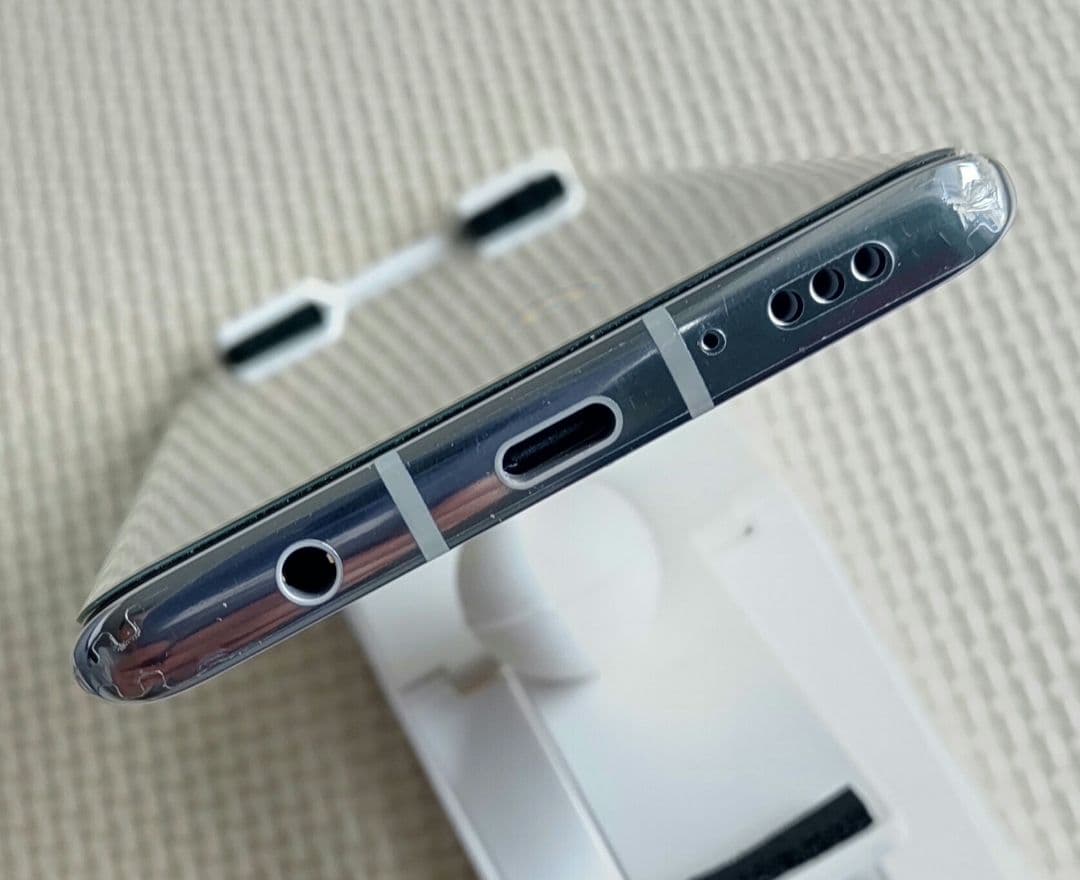 LG VELVET L-52A docomo 未使用に近い