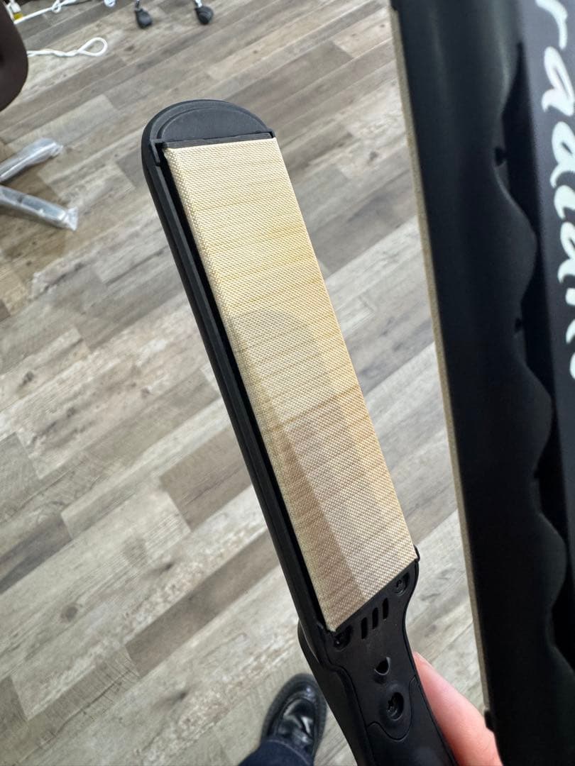 s*a様 ラディアント　ストレートアイロン　美品　限定カラー