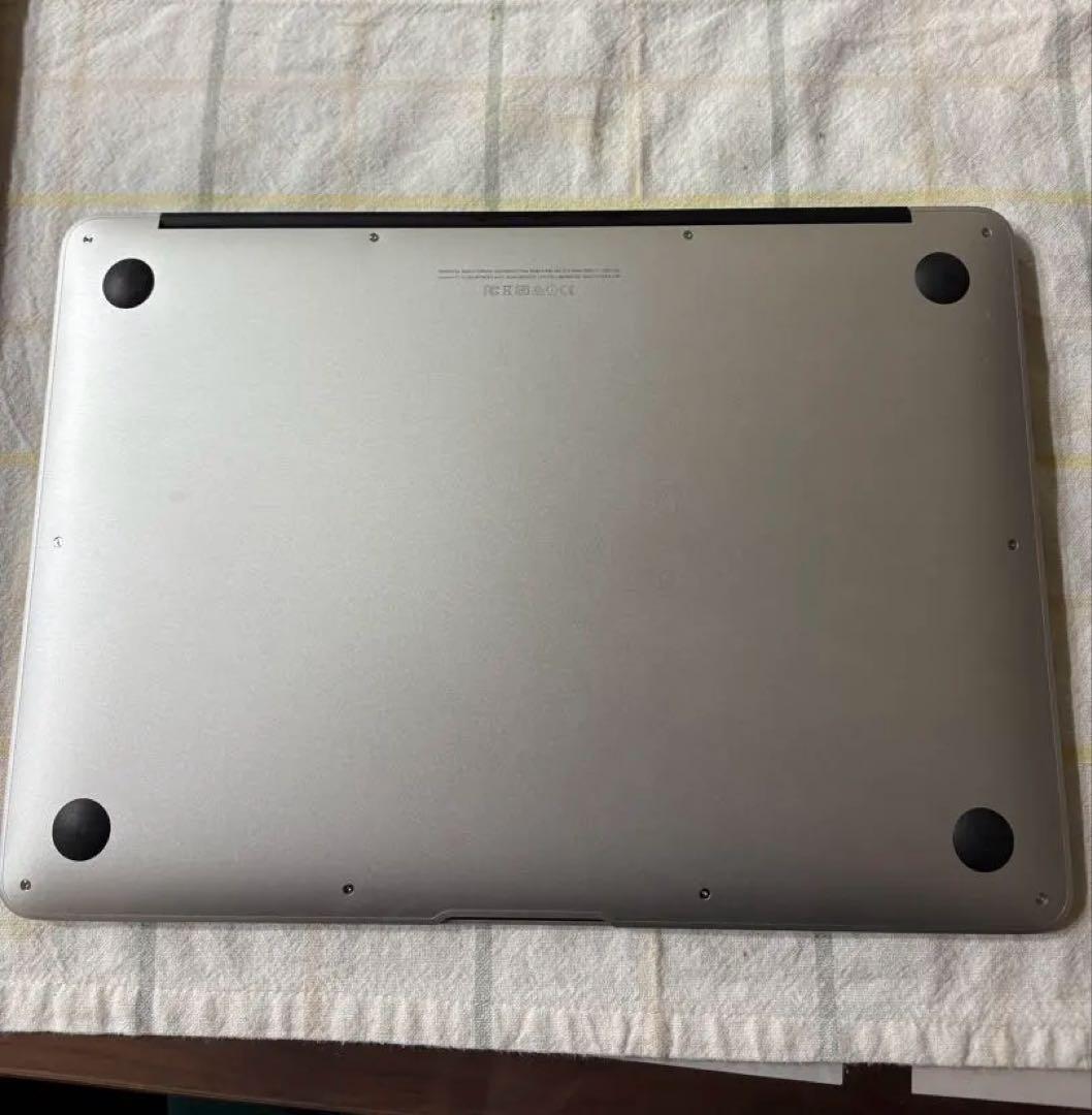 MacBook Air 13インチ 2017 SSD128GB 8GBメモリ