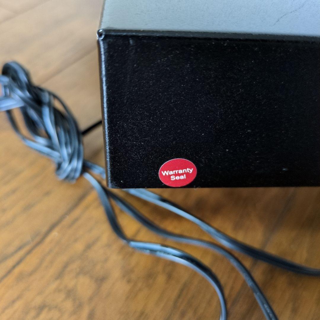 映像と音声のコンバーターです、プロジェクター等のコントロールに使用します。