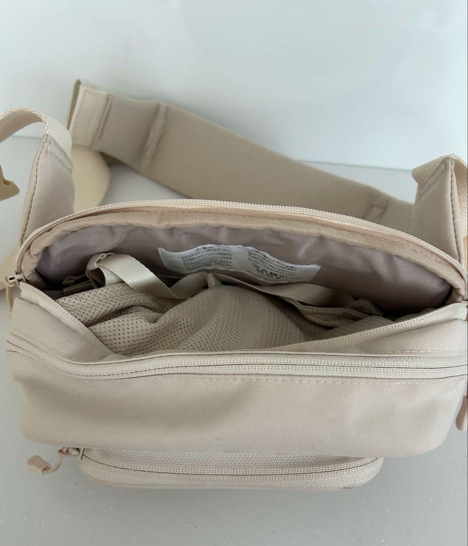 POMULU ヒップシート　ナチュラルアイボリー