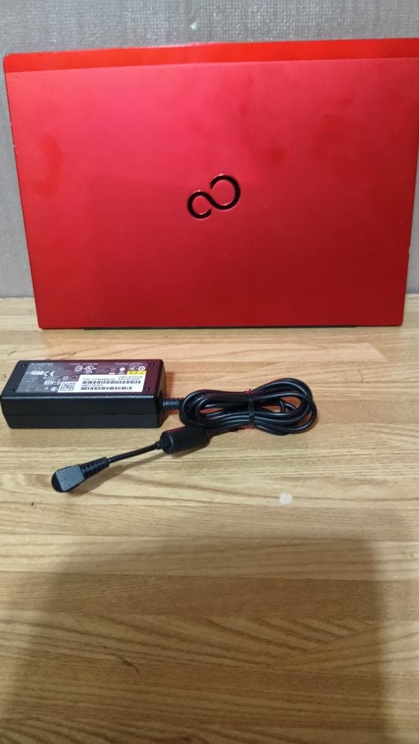 RinRin　Fujitsu LifeBook UH75/B3 8世代i5