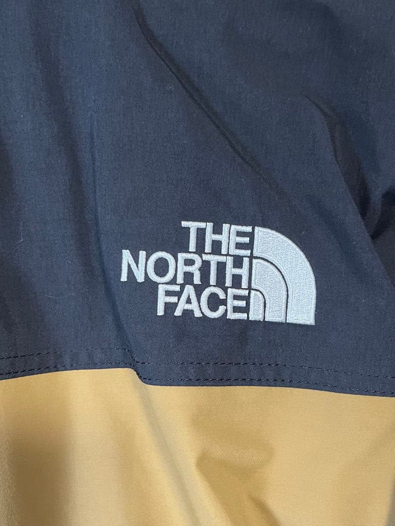 THE NORTH FACE マウンテンライトジャケット