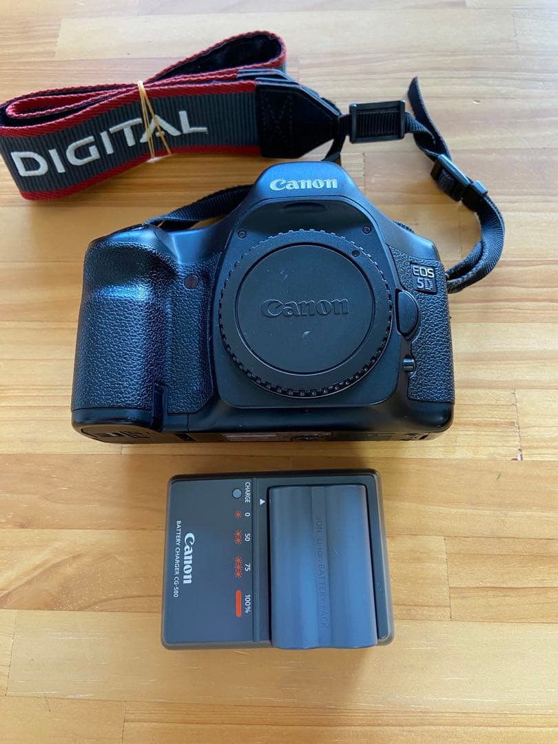 Canon EOS 5D デジタル一眼レフカメラ
