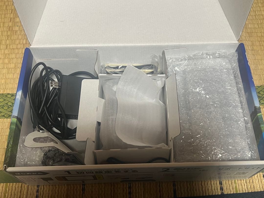 美品 Let's goピカチュウ 限定 Switch 本体 ミュウ入り