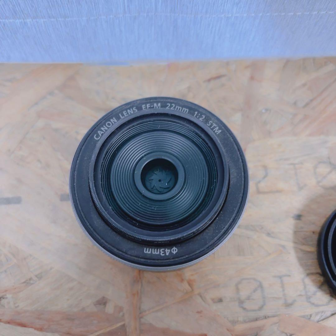 軽い・明るい・寄れるCanon EF-M 22mm F2 STM 単焦点レンズ