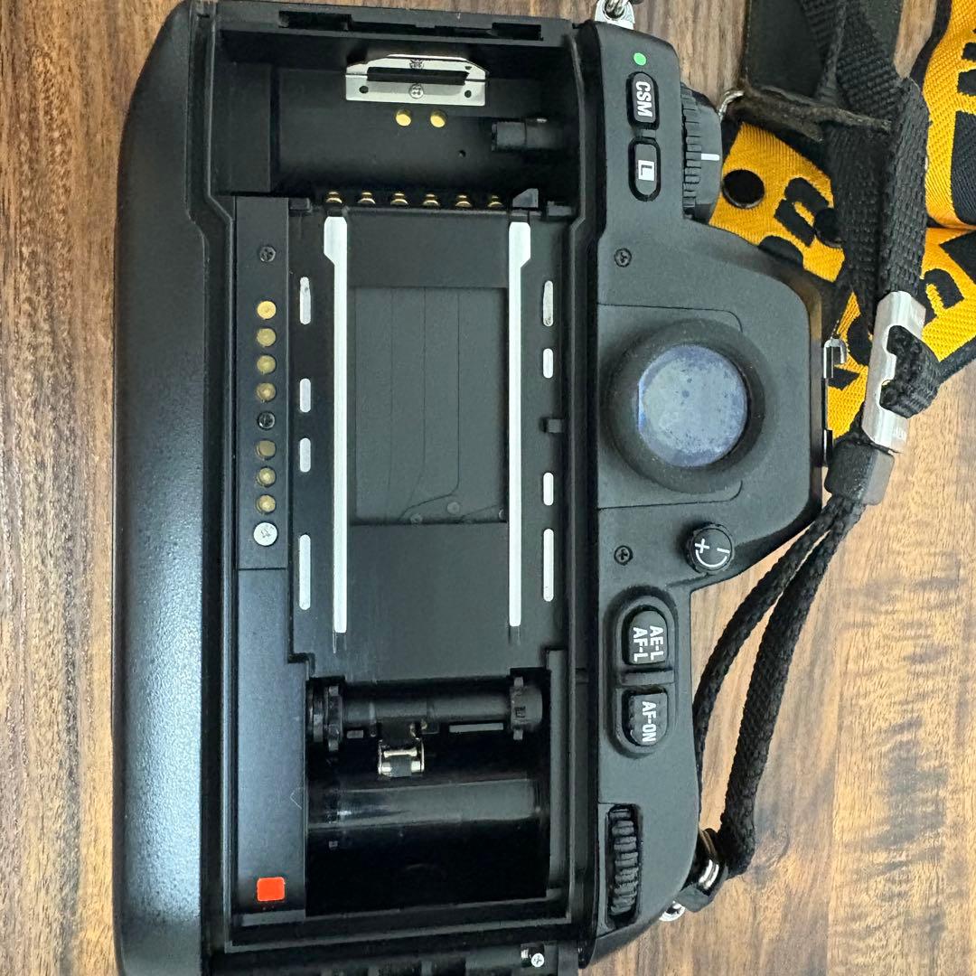 Nikon F100 一眼レフ フィルムカメラ